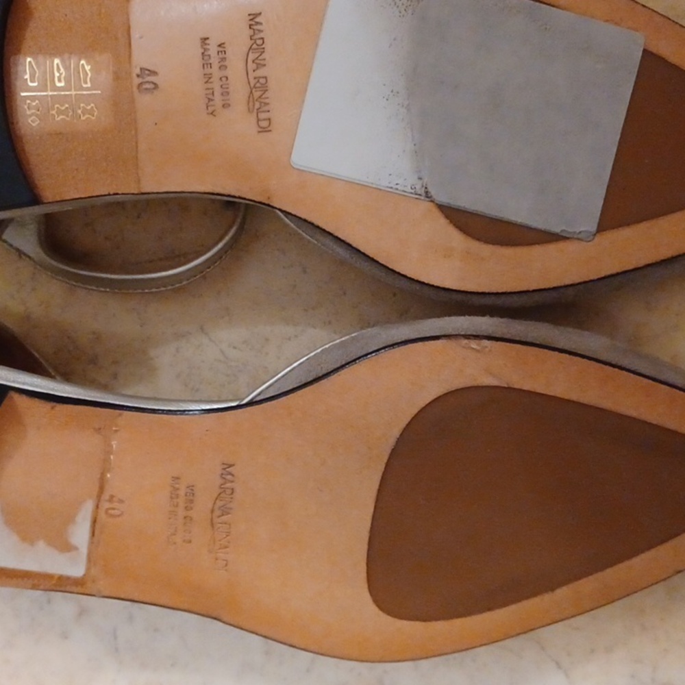 MARINA RINALDI Women's Silver and Tan T-STRAPED FLATS - Picture 4 of 6